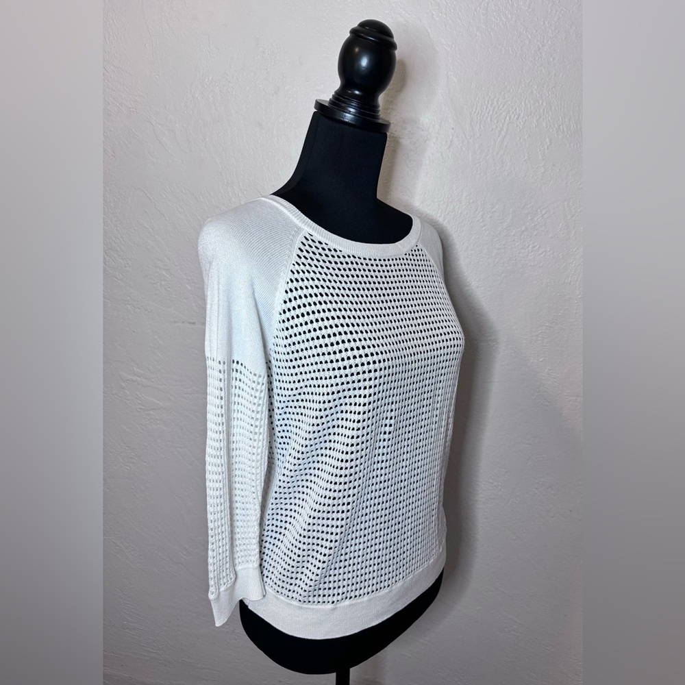 EXPRESS Open Knit‎ Beachy White Crew Neck Pullover Sweater Women's Size Small